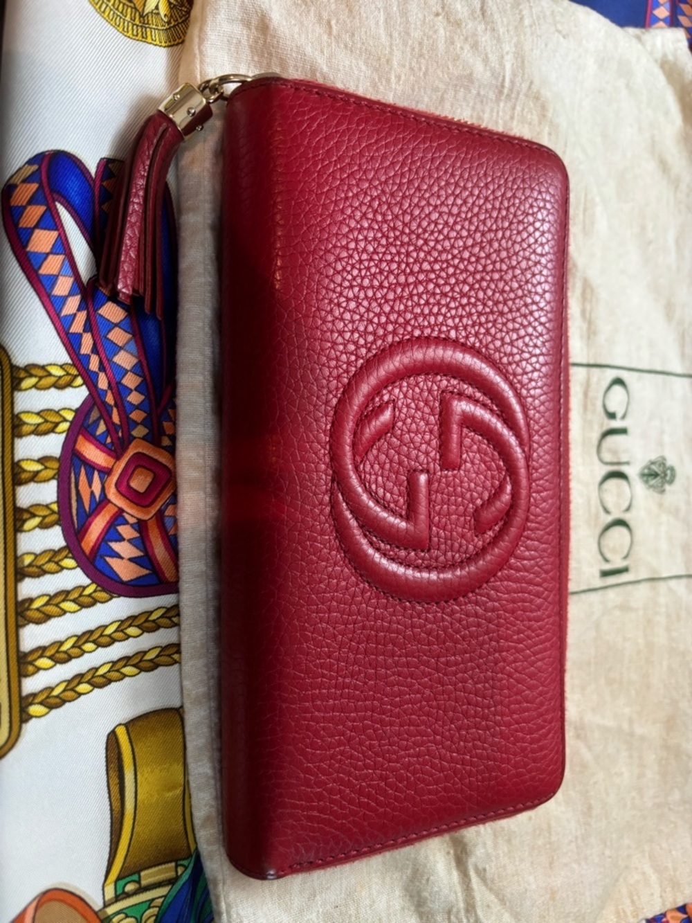 Authentic Gucci Soho Disco Zip Wallet Red - EXCELLENT Condition with Dust Bag